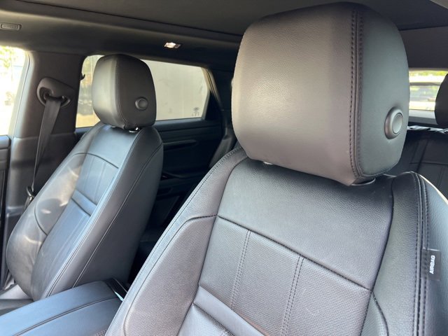 Used 2022 Land Rover Range Rover Evoque R-Dynamic SE image 18