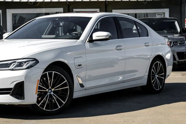 Used 2023 BMW 530e RWD image 7