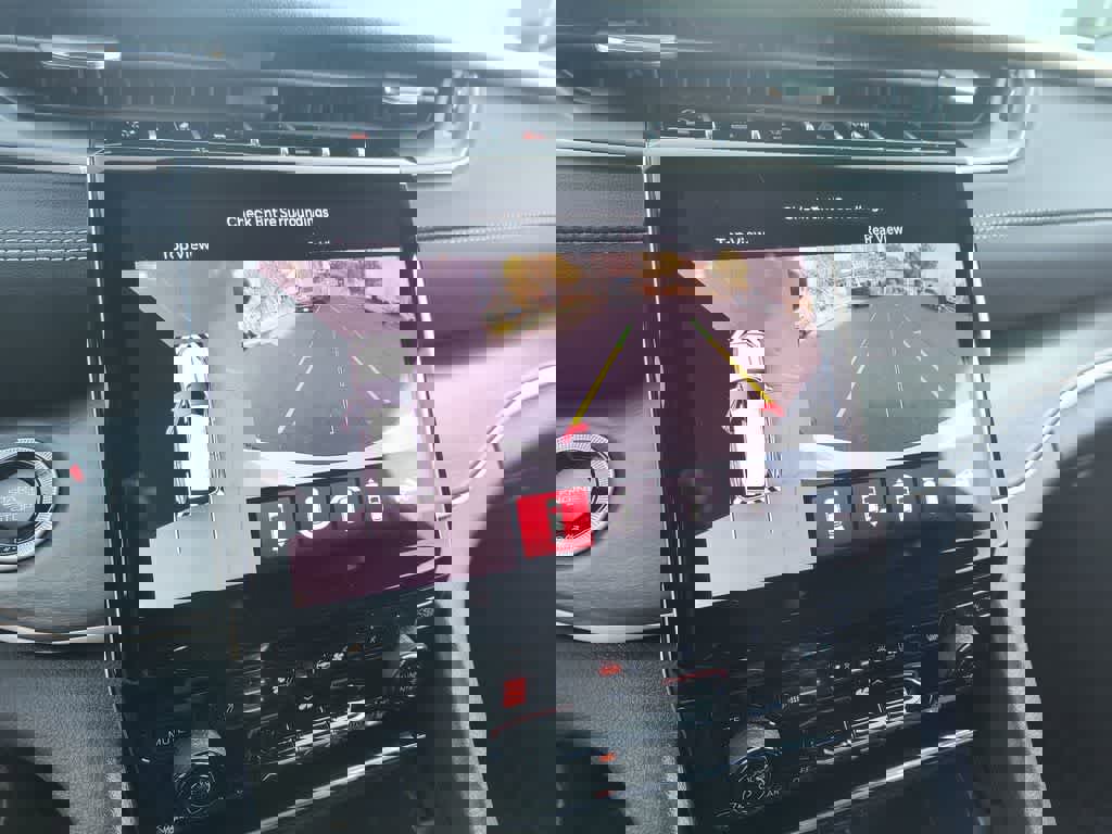 New 2025 Jeep Grand Cherokee L Limited w/ Luxury Tech Group II image 17