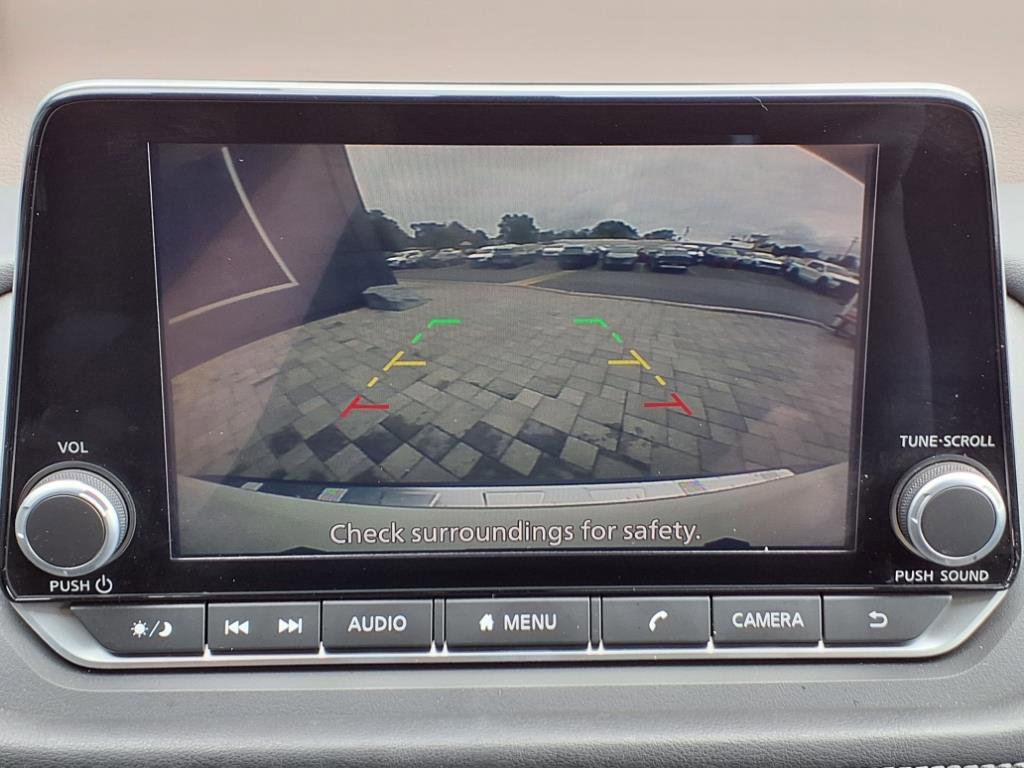 Used 2023 Nissan Rogue SV image 30