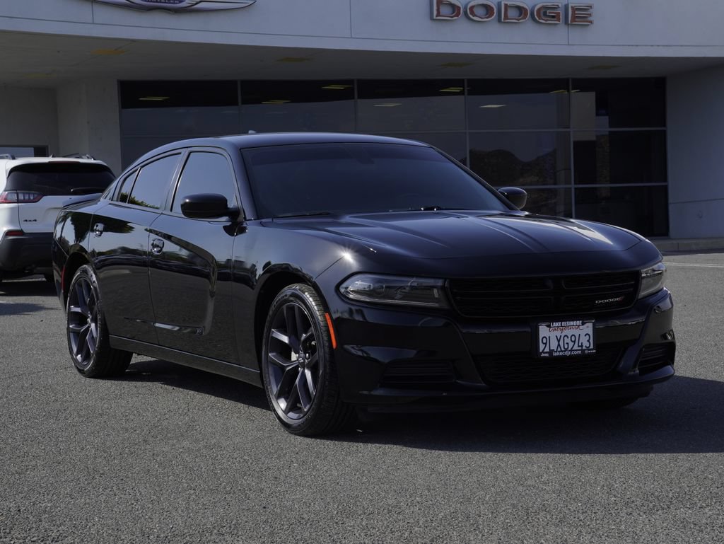 Used 2023 Dodge Charger SXT w/ Blacktop Package RWD image 2