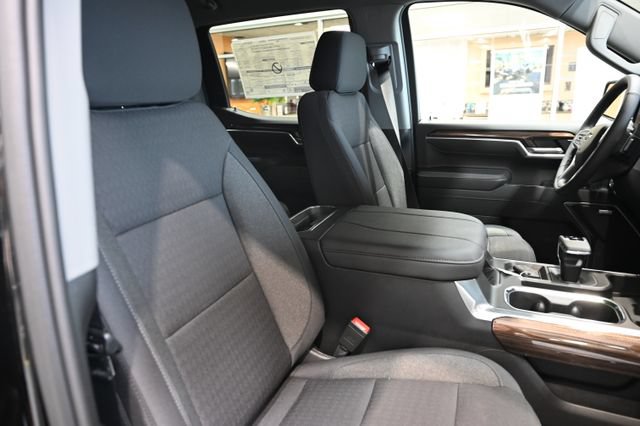 New 2026 Chevrolet Silverado 1500 RST AWD/4WD image 11