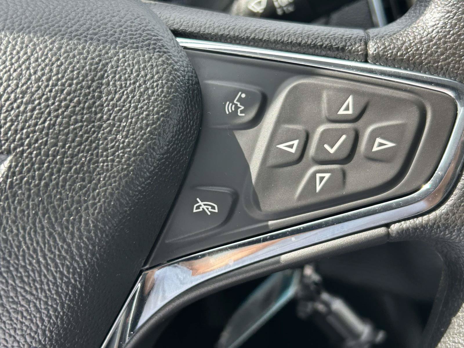 Used 2019 Chevrolet Cruze LS w/ LS Convenience Package FWD image 21