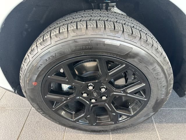 New 2025 Ford Maverick XLT w/ XLT Luxury Package AWD/4WD image 7