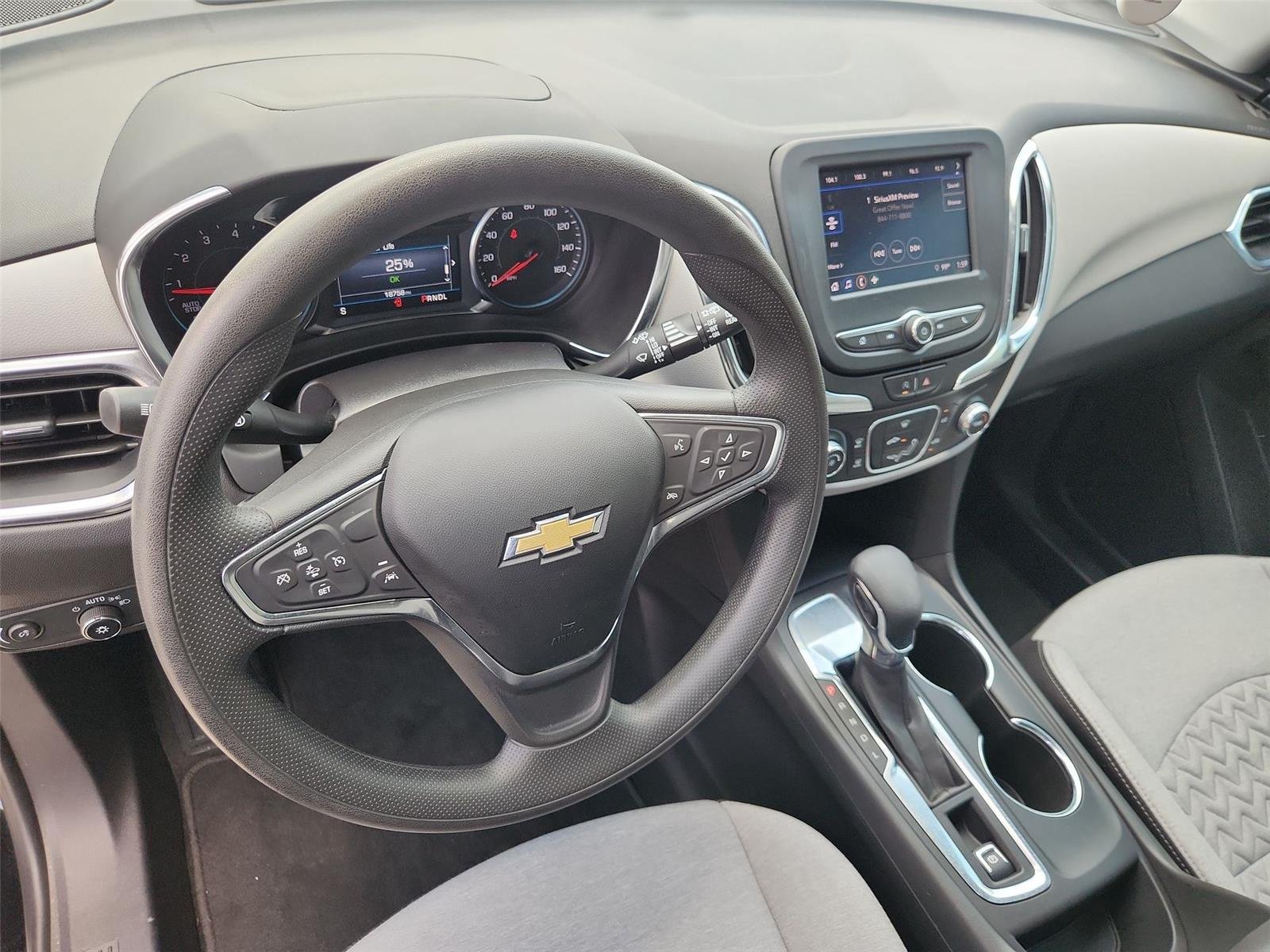Used 2023 Chevrolet Equinox LS w/ LS Convenience Package FWD image 10