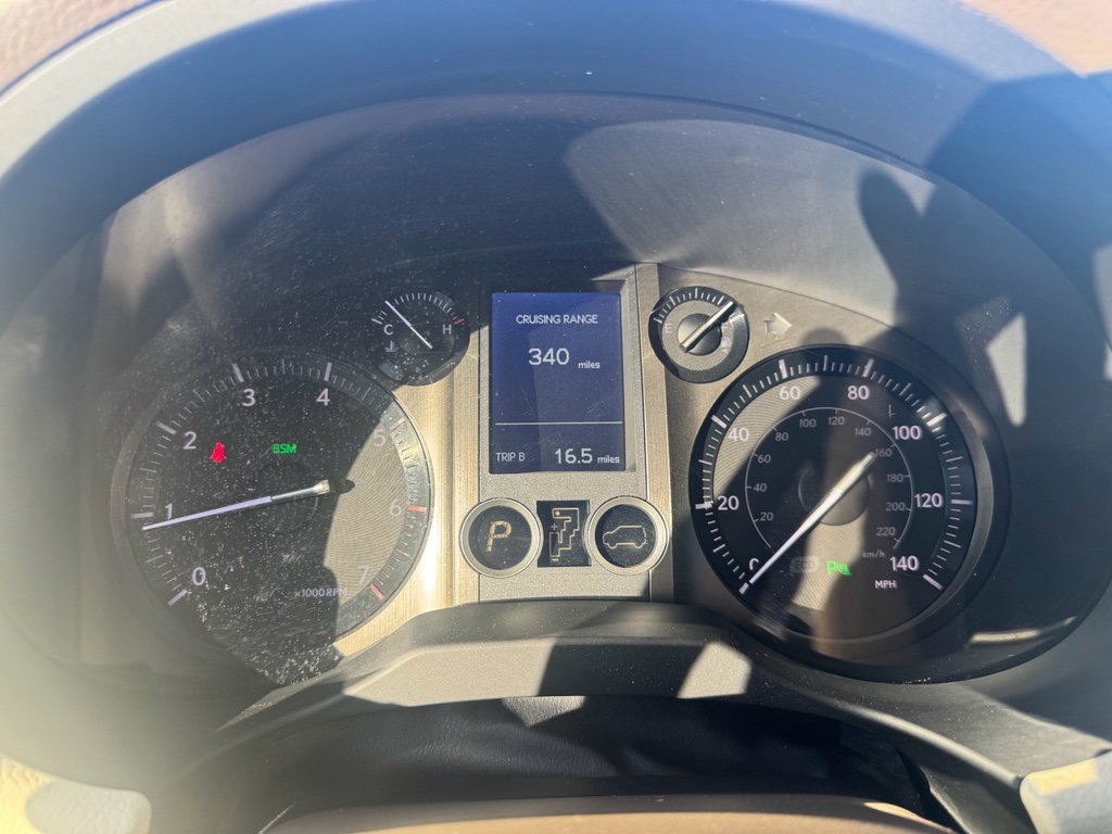 Used 2016 Lexus GX 460 image 21