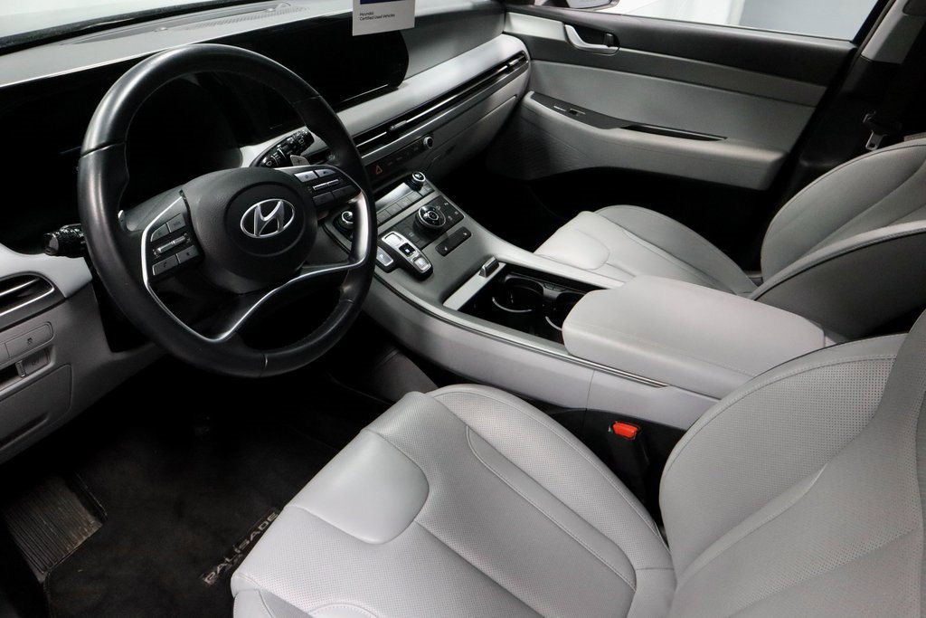 Used 2023 Hyundai Palisade SEL image 25