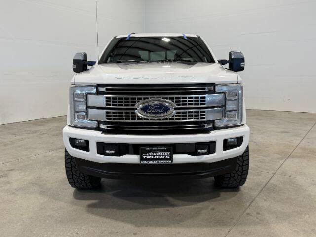 Used 2017 Ford F350 Platinum w/ Platinum Ultimate Package AWD/4WD image 3