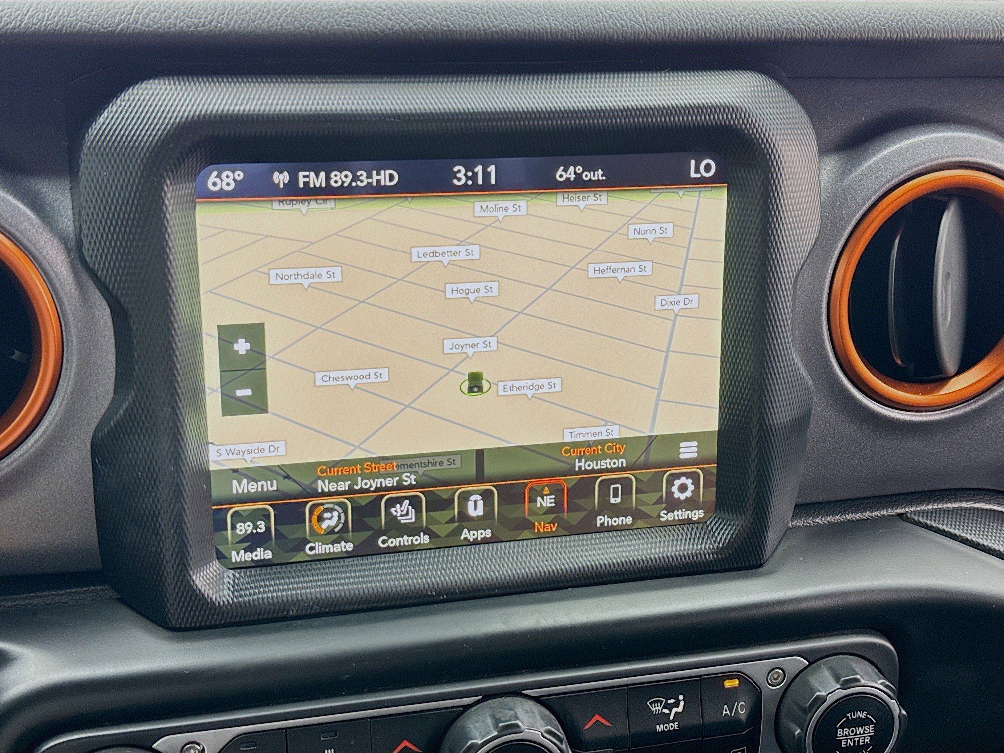 Used 2020 Jeep Gladiator Mojave AWD/4WD image 9