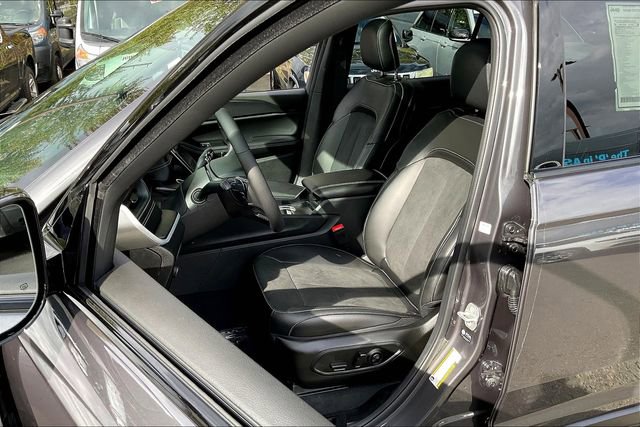 New 2025 Jeep Grand Cherokee L Altitude image 10