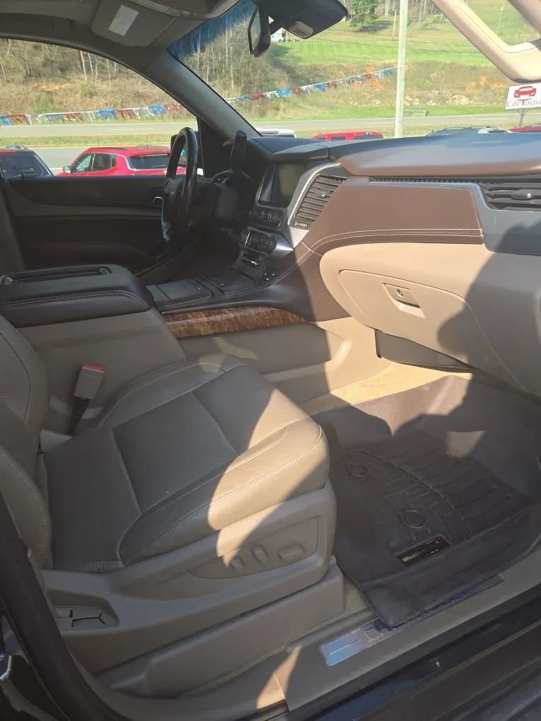 Used 2016 Chevrolet Tahoe LTZ AWD/4WD image 6
