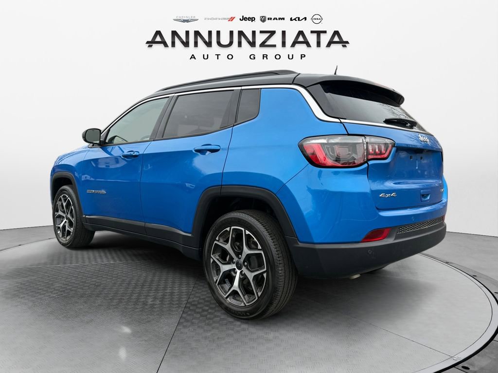 Used 2025 Jeep Compass Limited image 3