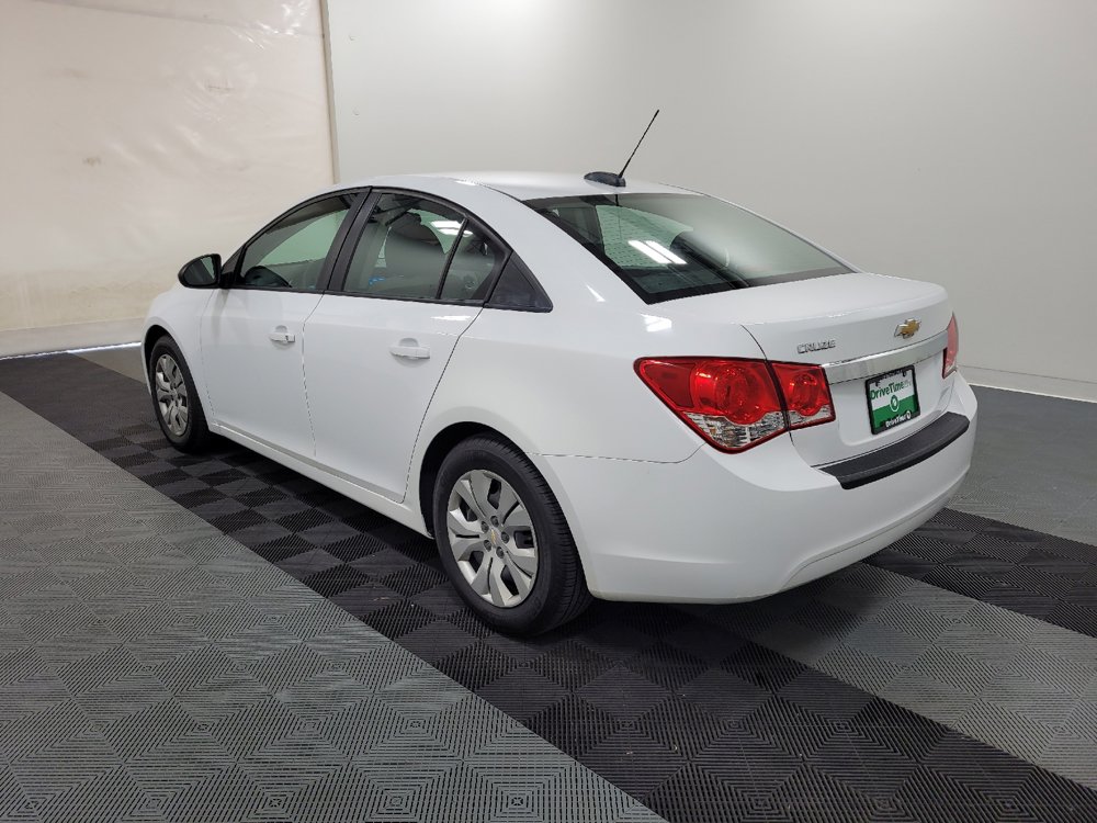 Used 2016 Chevrolet Cruze LS FWD image 3