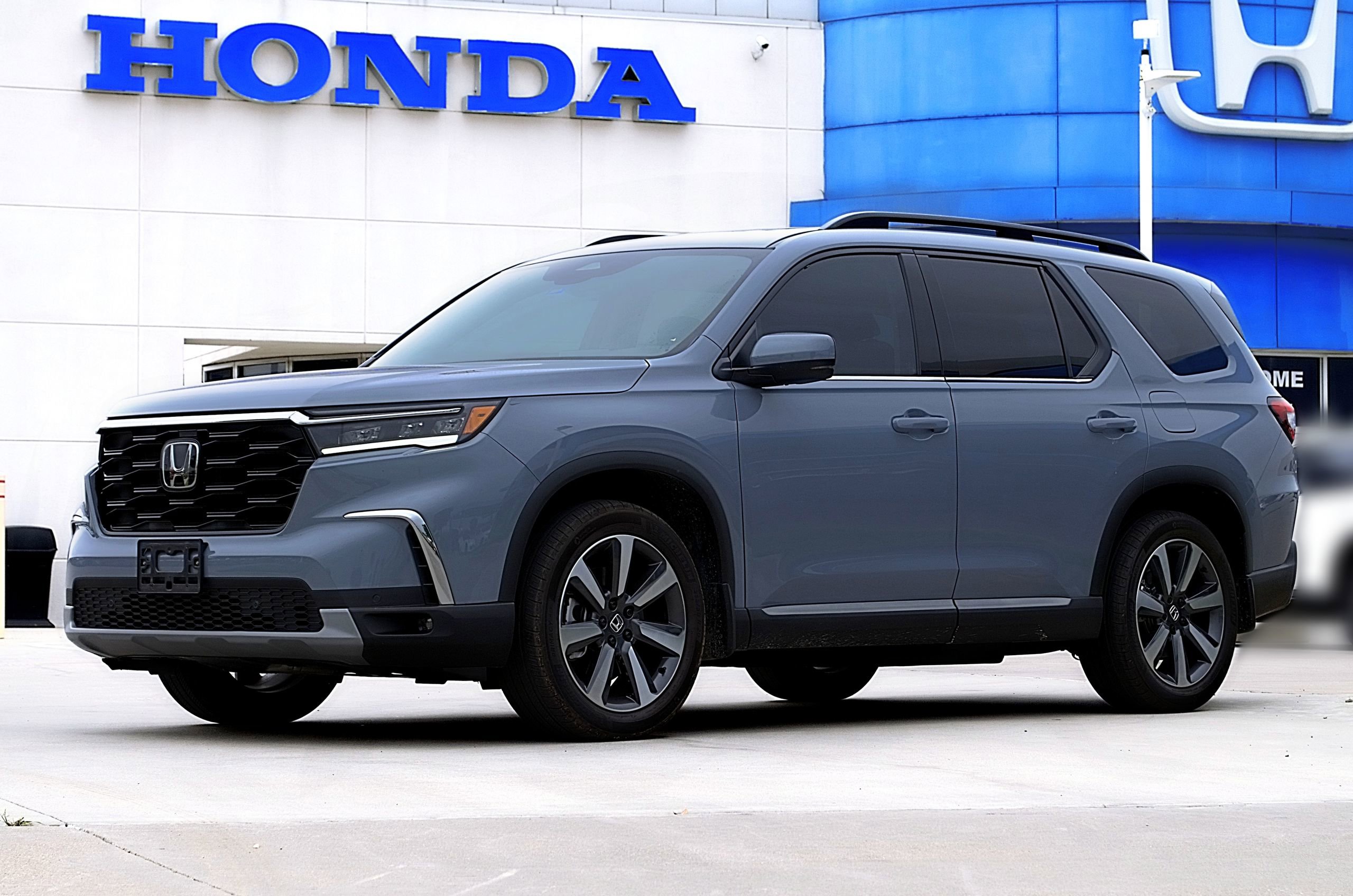 Used 2024 Honda Pilot Touring