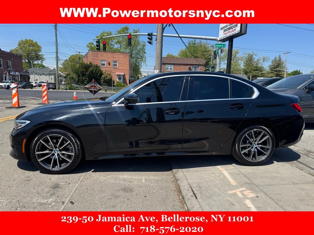 Used 2019 BMW 330i xDrive Sedan w/ Driving Assistance Package AWD/4WD image 2