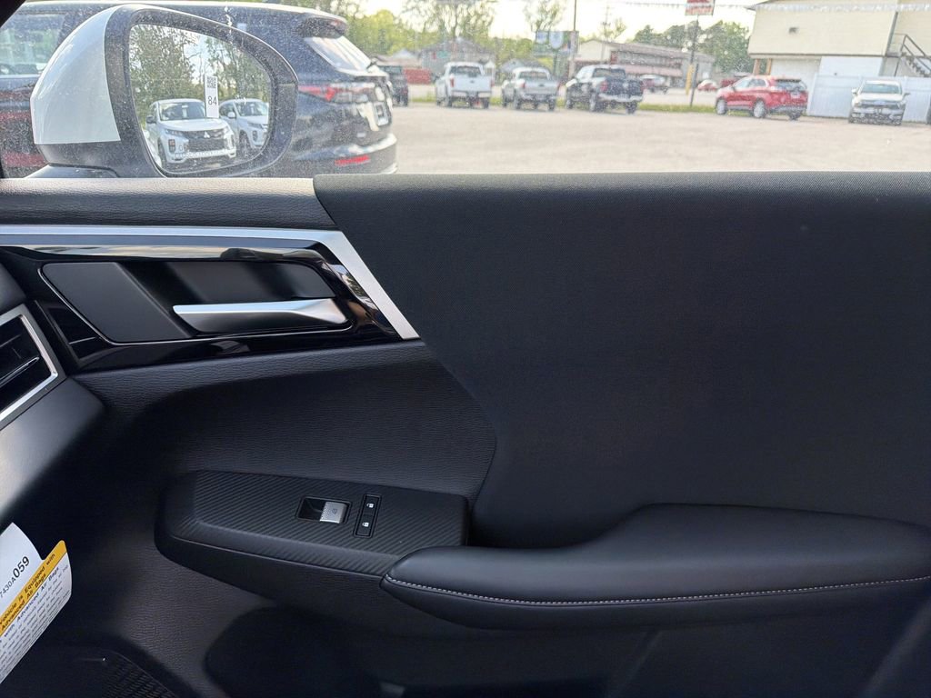 New 2026 Mitsubishi Outlander ES AWD/4WD image 24