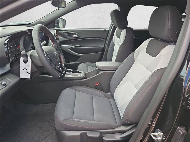 New 2026 Chevrolet Trax RS w/ Driver Confidence Package FWD image 4