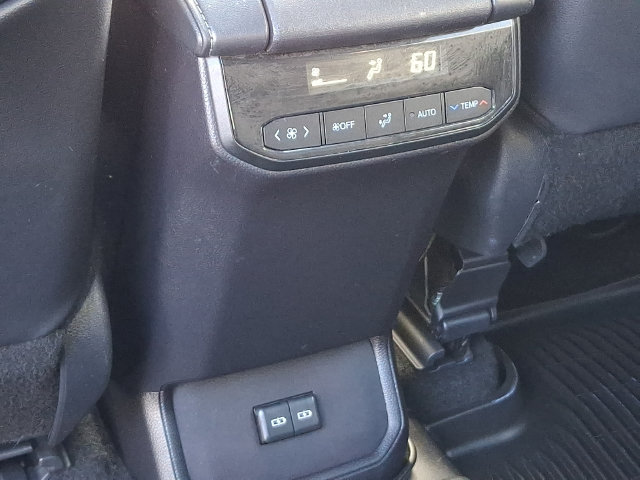 Used 2024 Toyota Highlander XSE AWD/4WD image 18
