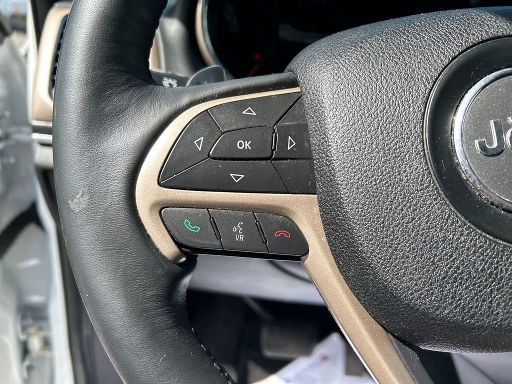 Used 2015 Jeep Grand Cherokee Limited image 28