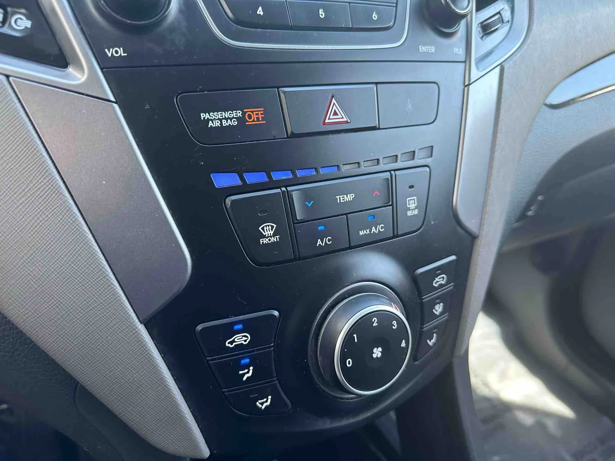 Used 2014 Hyundai Santa Fe Sport image 16