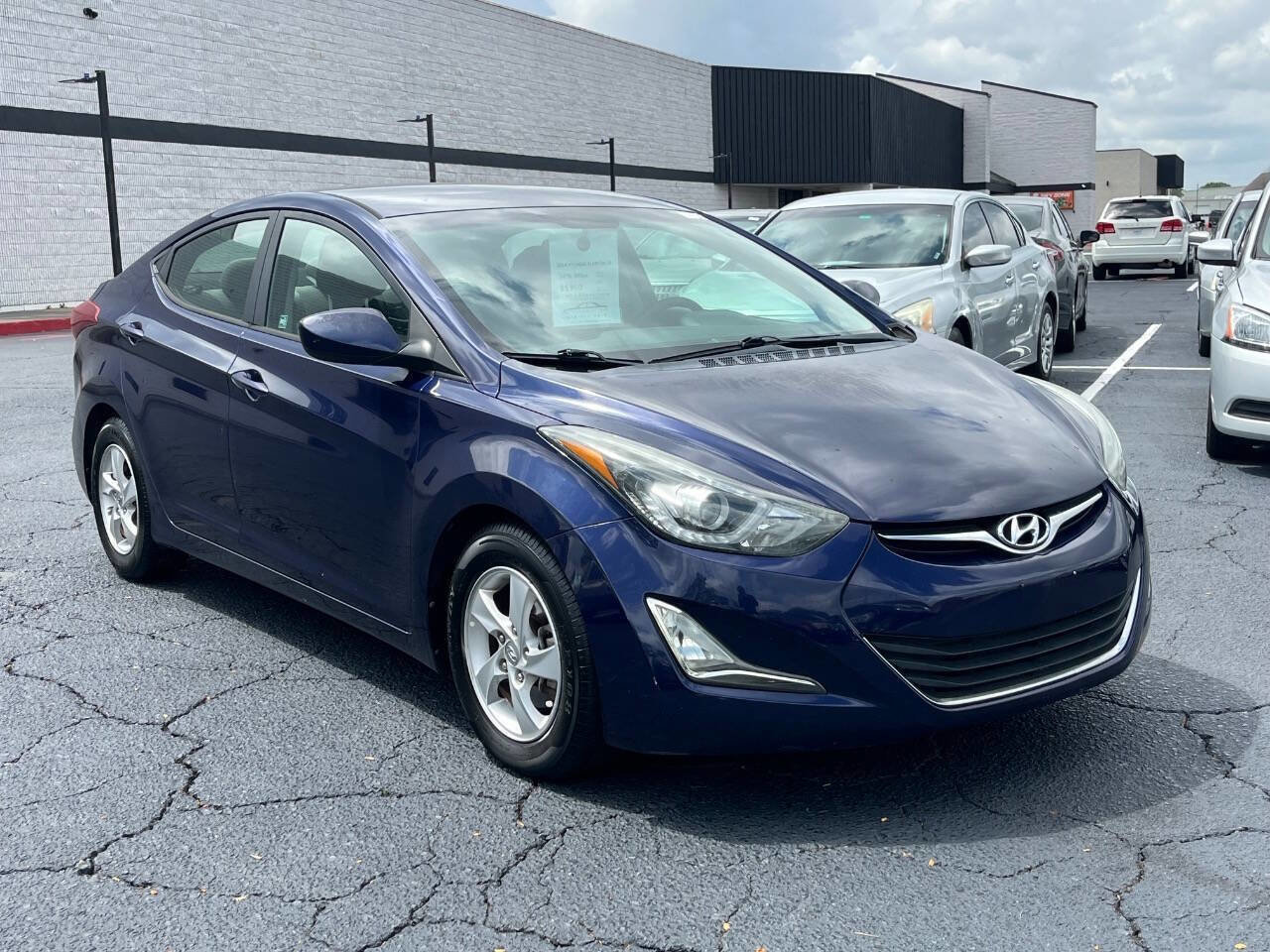 Used 2014 Hyundai Elantra SE FWD image 4