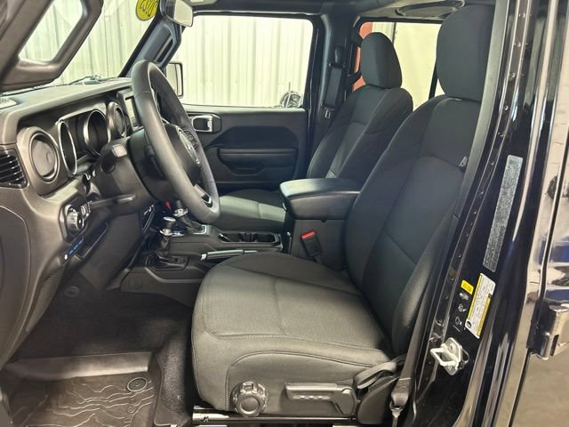 Used 2023 Jeep Wrangler Unlimited AWD/4WD image 13