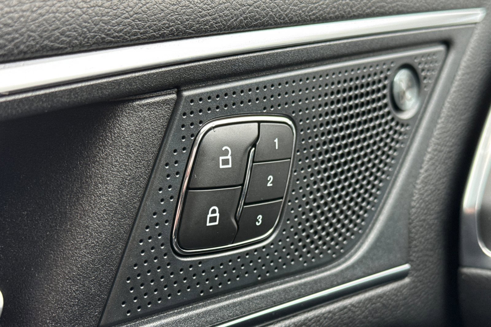 Certified 2022 Ford Edge Titanium w/ Class II Trailer Tow Package image 20