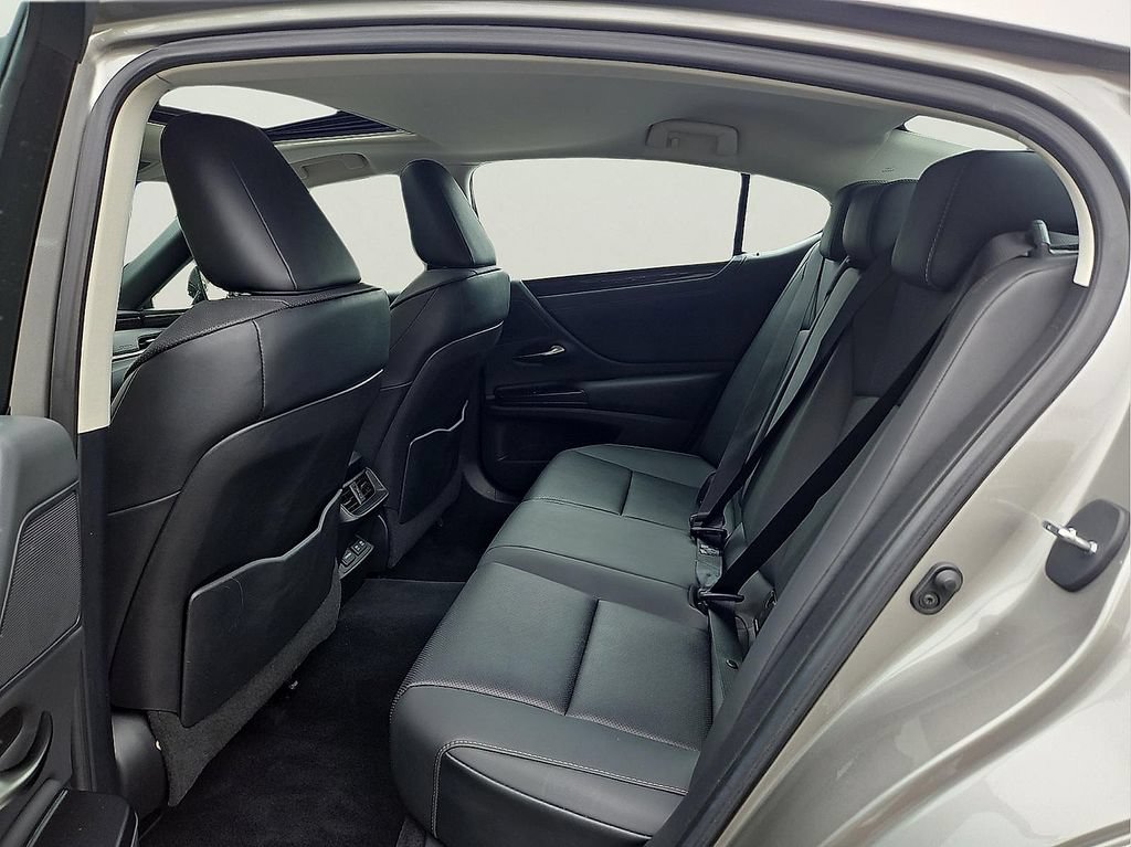 Used 2021 Lexus ES 250 w/ Premium Package AWD/4WD image 8