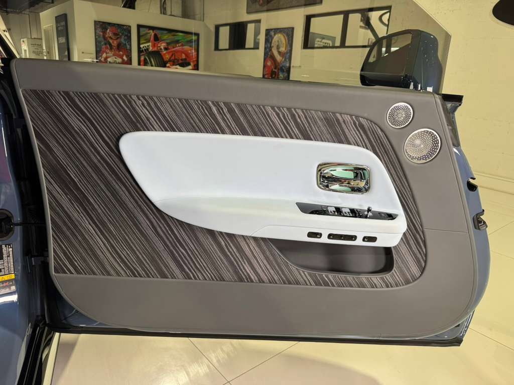 Used 2024 Rolls-Royce Spectre w/ Spectre Launch Package image 36