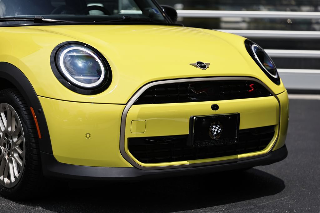 Used 2025 MINI Cooper S FWD image 2