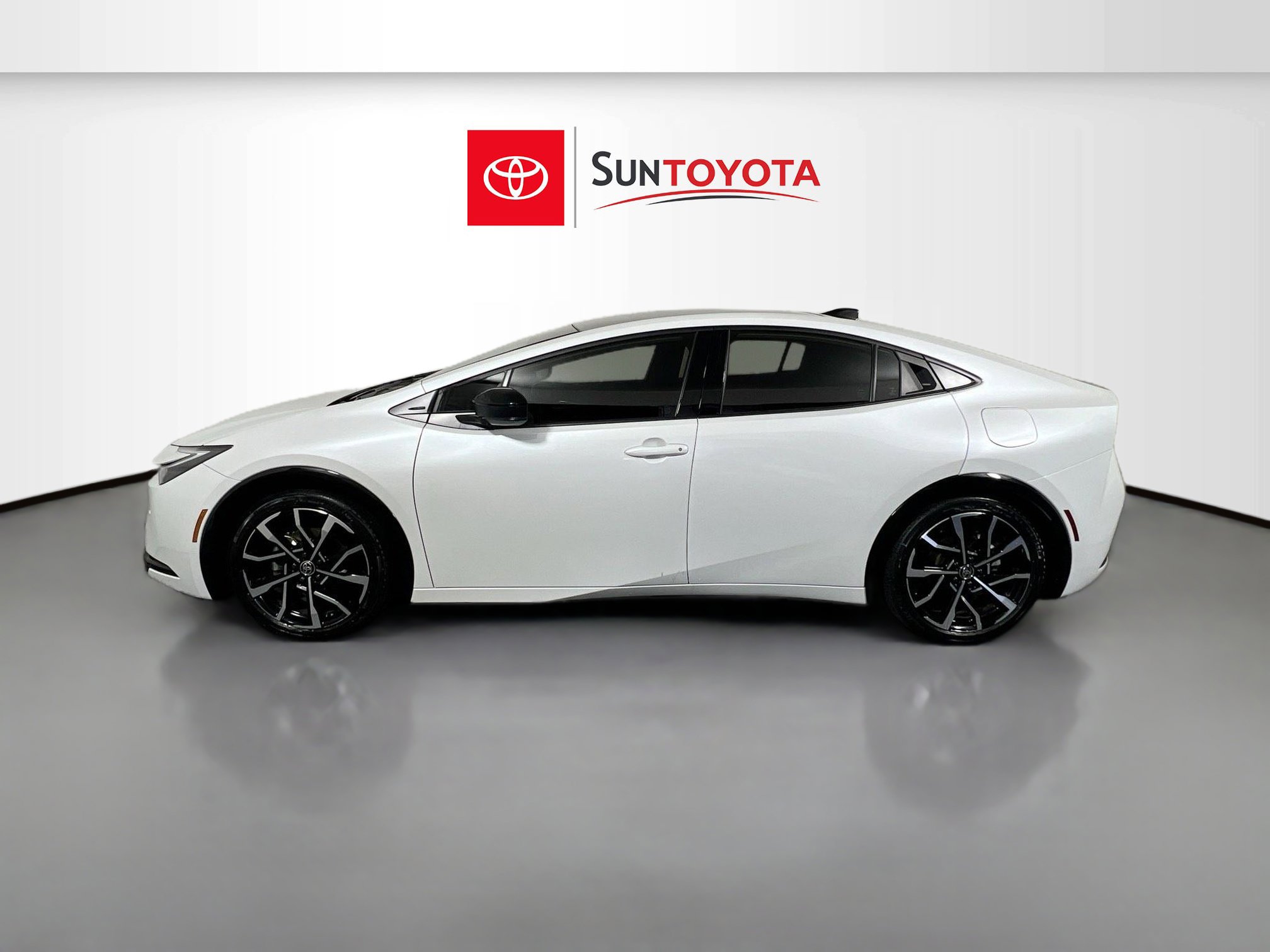 Used 2024 Toyota Prius Prime image 7