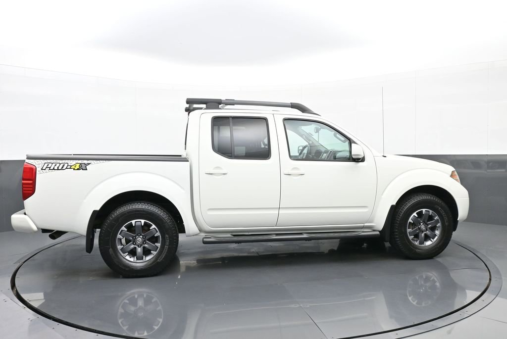 Used 2016 Nissan Frontier PRO-4X w/ Pro-4x Luxury Package AWD/4WD image 2