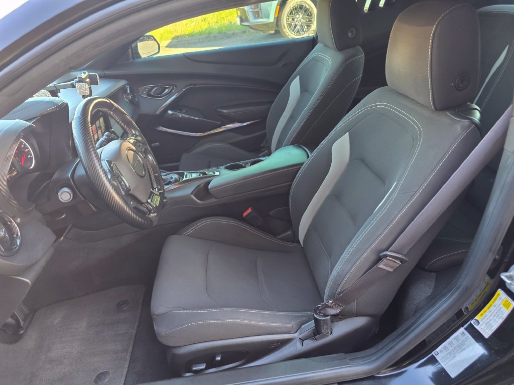 Used 2017 Chevrolet Camaro LT w/ RS Package RWD image 4