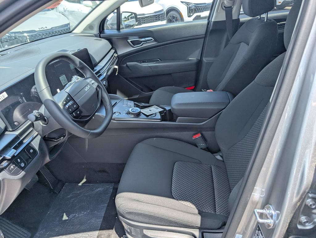 New 2026 Kia Sportage LX FWD image 13