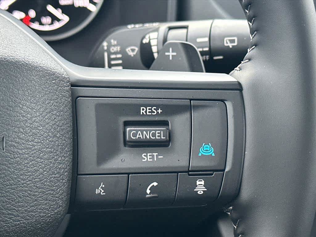 Used 2026 Nissan Rogue Dark Armor FWD image 19