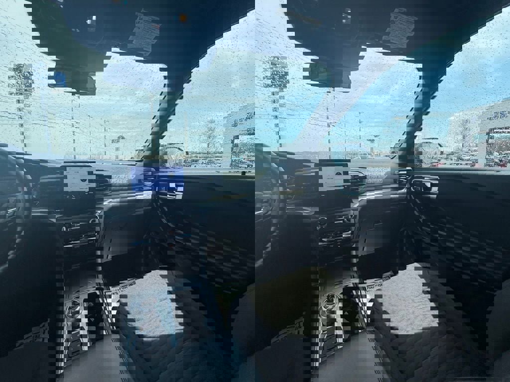 Used 2020 Ford Explorer XLT w/ Class III Trailer Tow Package image 18