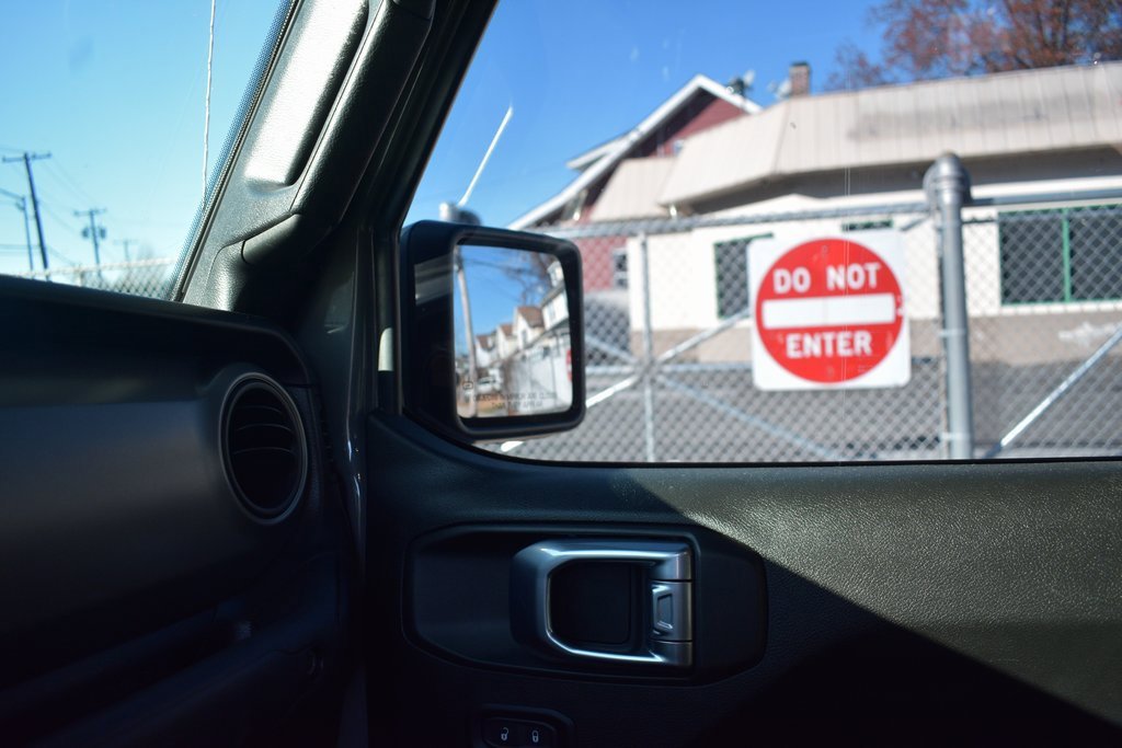 Used 2022 Jeep Gladiator Willys image 20