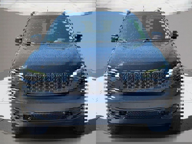 Used 2020 Jeep Cherokee Latitude AWD/4WD image 9