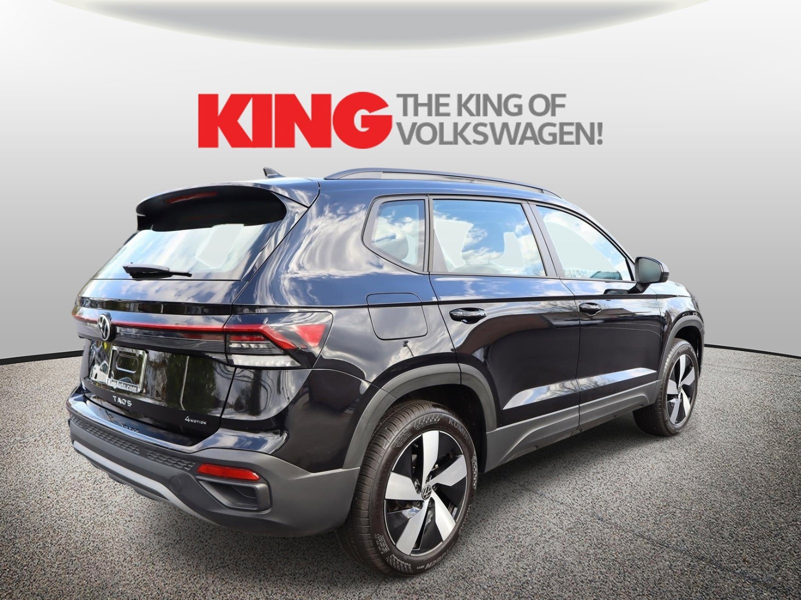Certified 2025 Volkswagen Taos S image 3