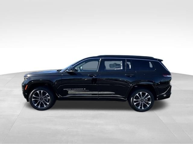 New 2025 Jeep Grand Cherokee L Overland AWD/4WD image 3