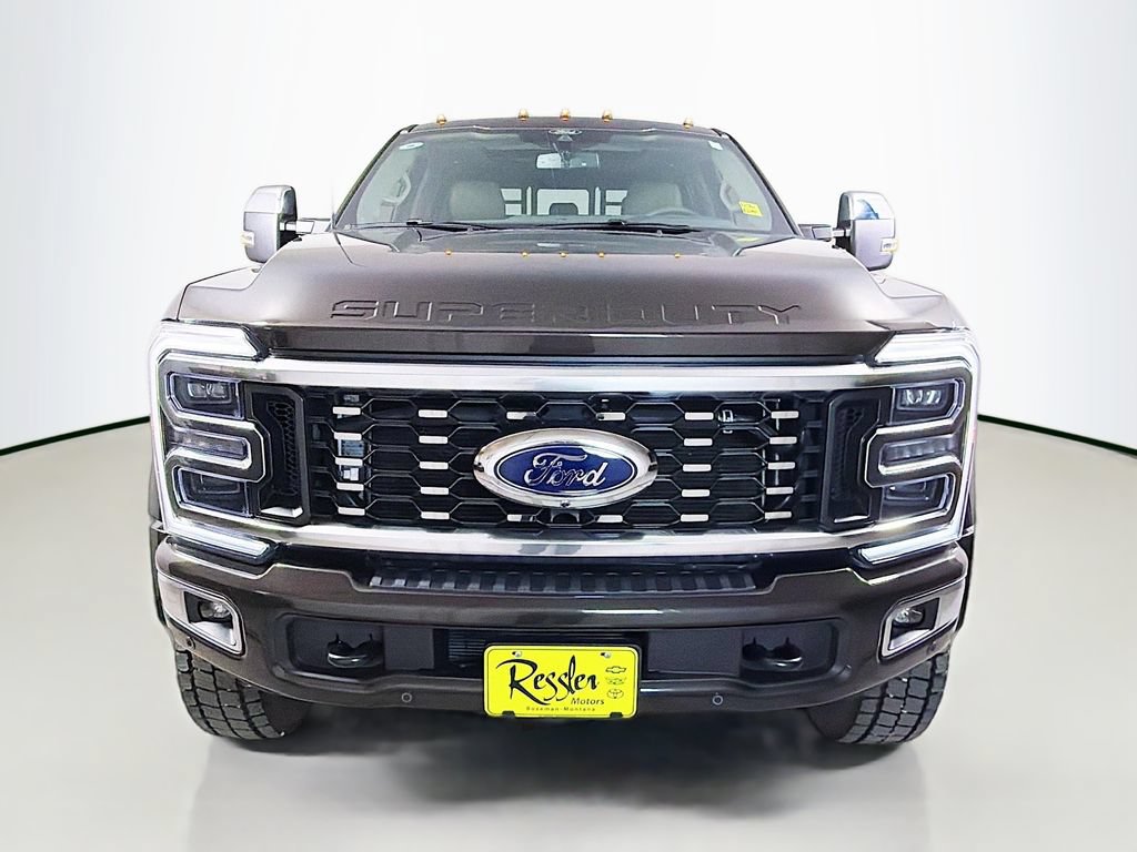 Used 2025 Ford F450 Platinum w/ Platinum Plus Package AWD/4WD image 2
