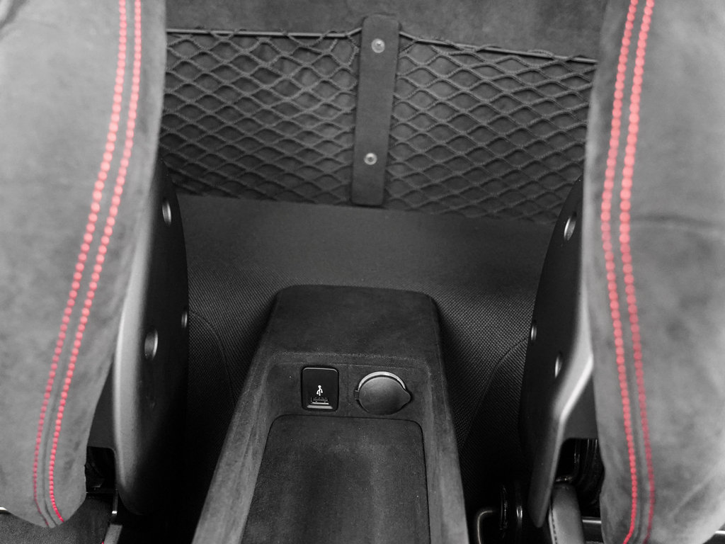 Used 2019 Ferrari 488 Pista Coupe RWD image 27