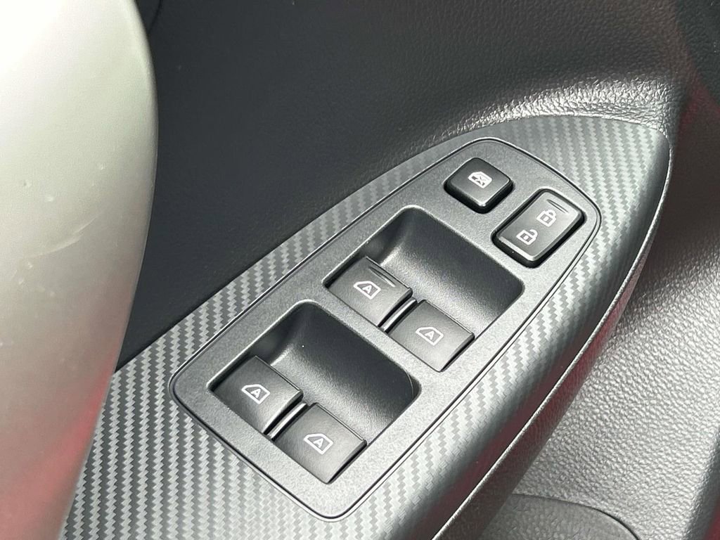 Used 2025 Mitsubishi Eclipse Cross SEL image 29