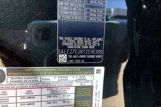 New 2026 Land Rover Defender 110 X-Dynamic SE image 8