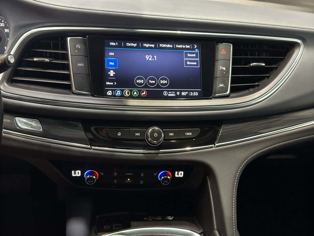 Used 2024 Buick Enclave Essence w/ Experience Buick Package AWD/4WD image 28