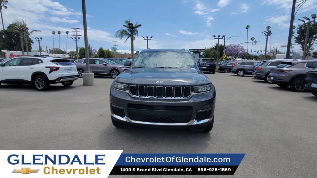 Used 2023 Jeep Grand Cherokee L Limited AWD/4WD image 3