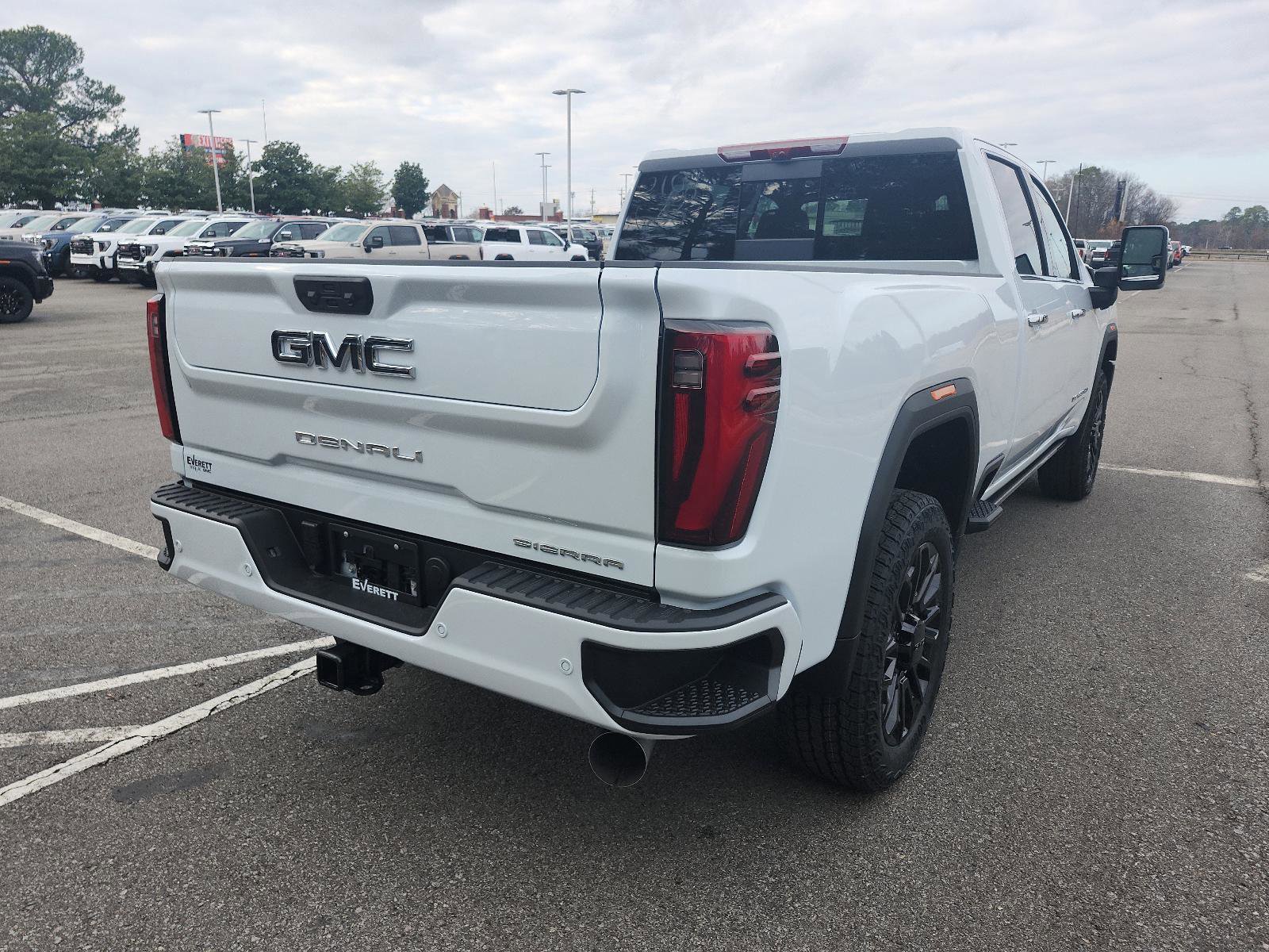 New 2026 GMC Sierra 2500 Denali Ultimate image 3