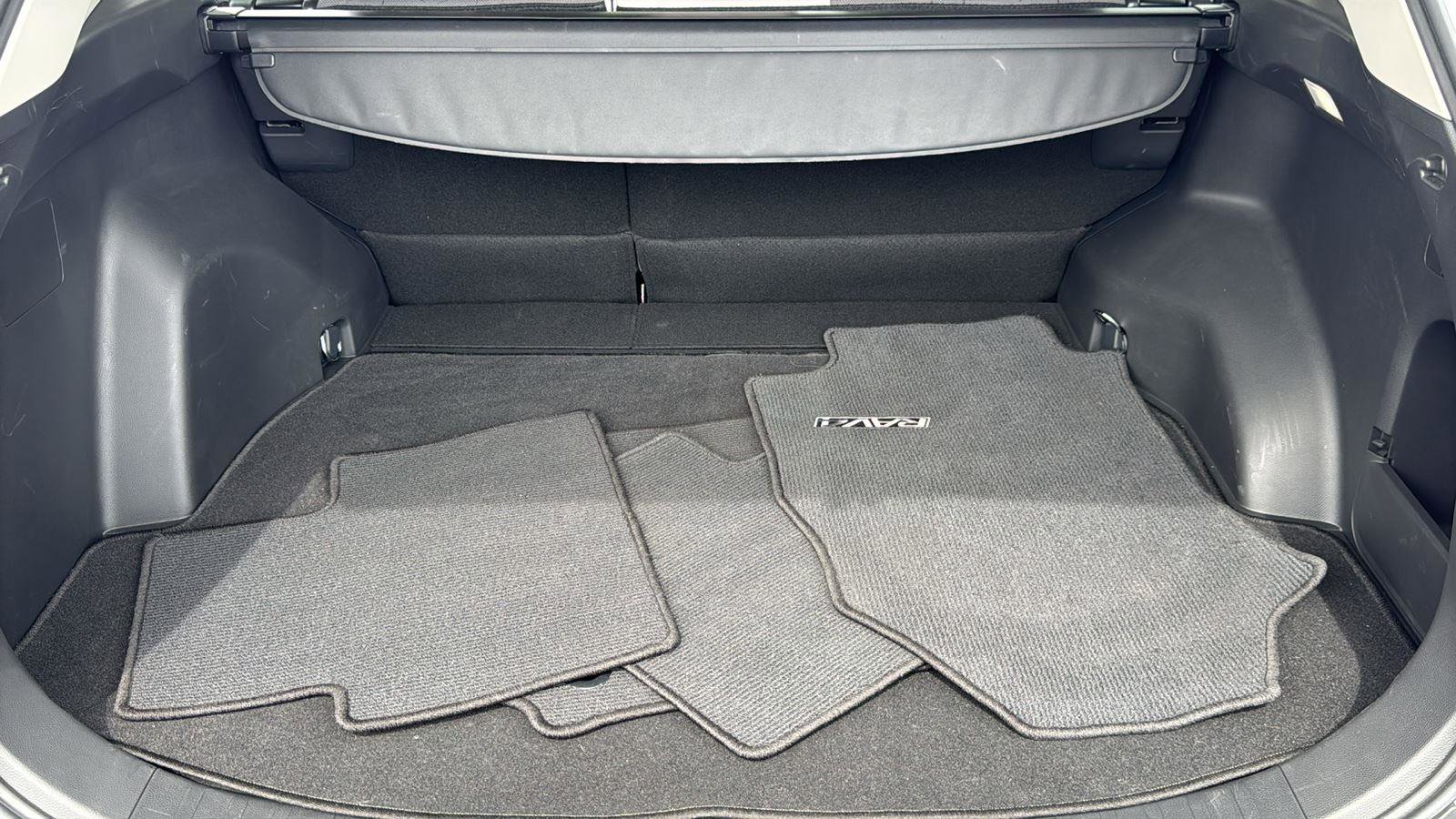 Certified 2025 Toyota RAV4 XLE w/ Convenience Package image 30