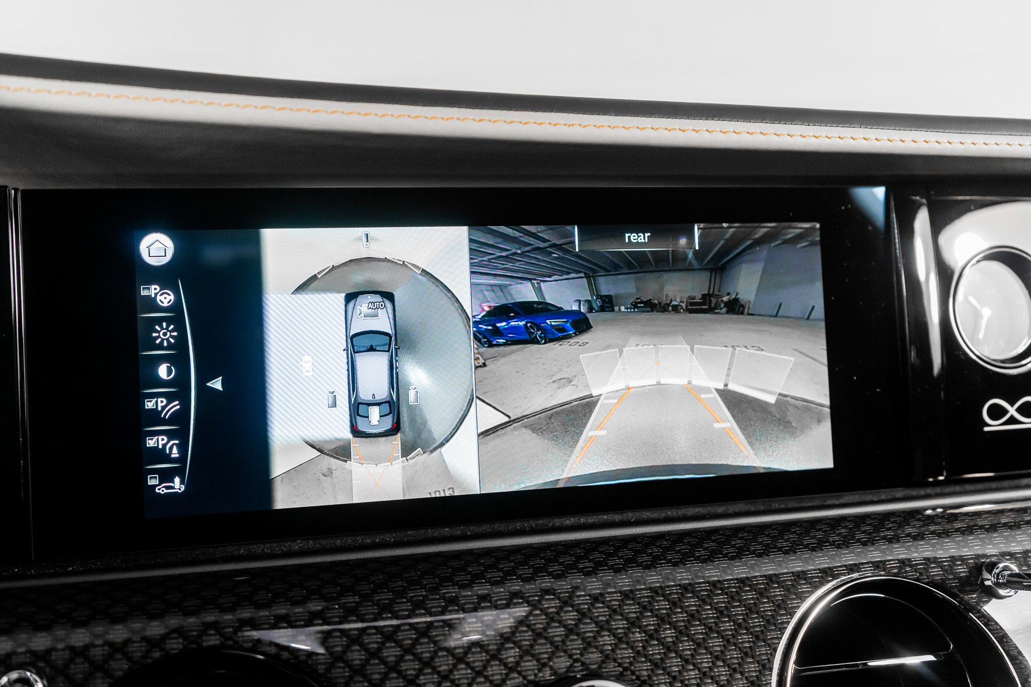 Used 2024 Rolls-Royce Ghost Black Badge w/ Black Badge Ghost Package image 42