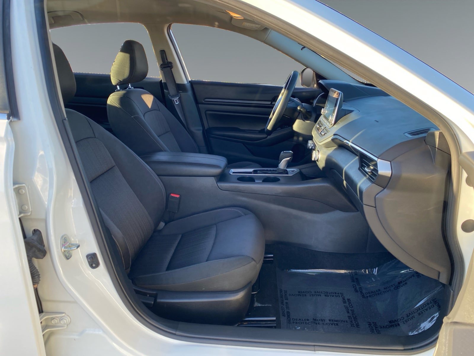 Used 2025 Nissan Altima 2.5 S FWD image 15